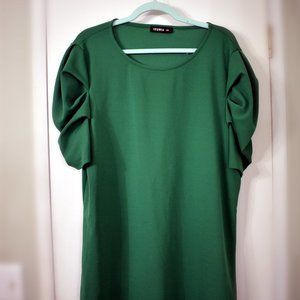 IZURIA Green dress with puffy sleeve